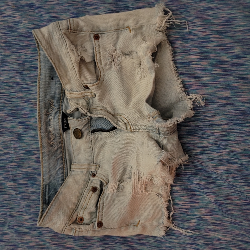 American eagle distressed shorts